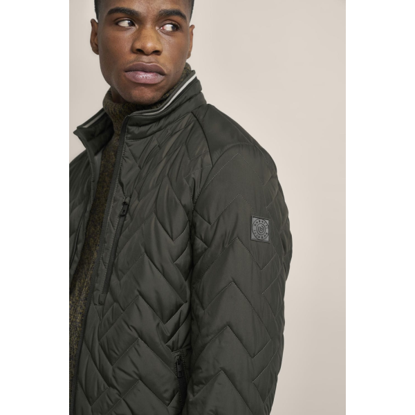 Чоловіча куртка  Bugatti 61032/190 670300